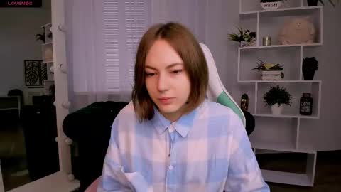 elma_lily online show from 11.07.25