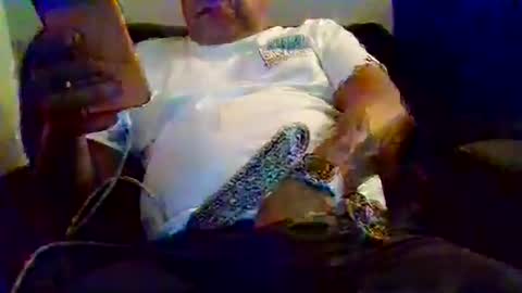 elmario24 online show from 10.25.25