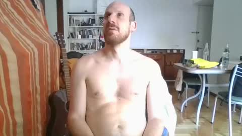 Mati Restrepo online show from 01.07.25