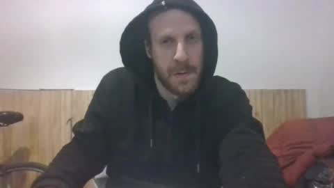 Snapshot of elmatirestrepo chatting on 06.25.26 Mati Restrepo online show from 06.25.26