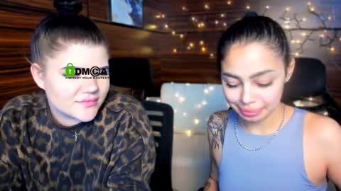 Snapshot of elmira_rose chatting on 02.08.25 Elmi online show from 02.08.25