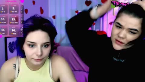 Snapshot of elmira_rose chatting on 02.16.25 Elmi online show from 02.16.25