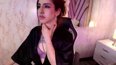 Elodie  online show from 04.09.26