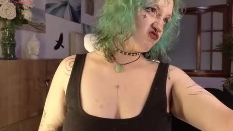 Snapshot of eloisee_ chatting on 03.02.26 Eloise . online show from 03.02.26