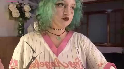 Snapshot of eloisee_ chatting on 03.03.26 Eloise . online show from 03.03.26