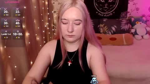 Snapshot of elovinora chatting on 12.06.24 Ela give me a thumbs up if you like it and this is important for the development of the account online show from 12.06.24