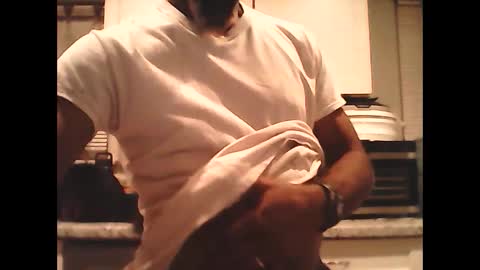 Snapshot of elparador chatting on 01.15.25 El Parador online show from 01.15.25