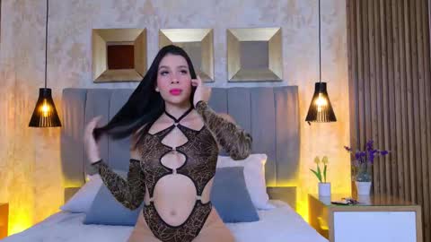 Isabela Martinez online show from 03.14.26