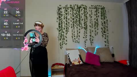 Elsa  online show from 03.08.25