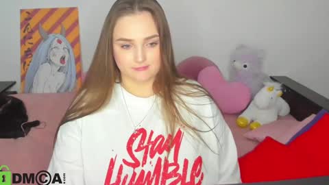 Snapshot of elsamails chatting on 01.18.25 Elsa online show from 01.18.25