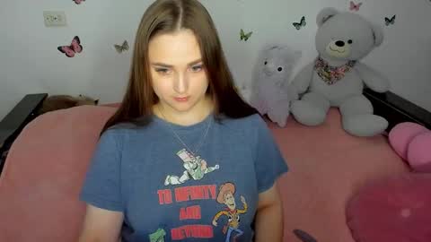 Snapshot of elsamails chatting on 12.02.25 Elsa online show from 12.02.25