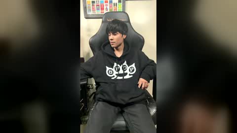 elsanti9q online show from 02.18.26