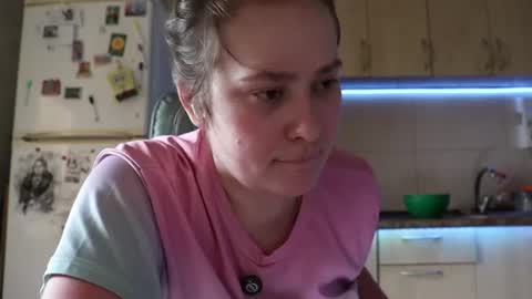 Snapshot of elsasquirt chatting on 06.25.26 Elsa online show from 06.25.26