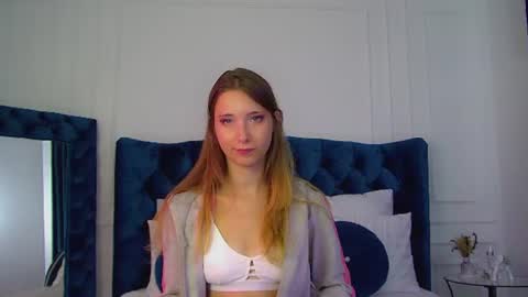 Snapshot of elsieeverly chatting on 06.27.26 Elsie online show from 06.27.26