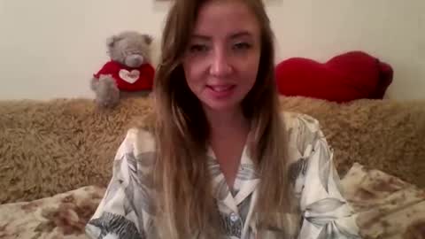 Snapshot of elvinasweet chatting on 10.09.25 ElvinaSweet online show from 10.09.25