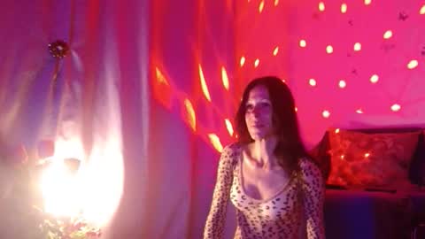 Elisa online show from 09.29.25