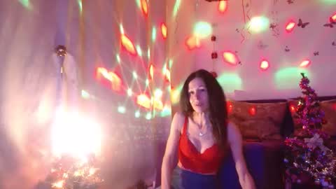 Elisa online show from 12.17.25