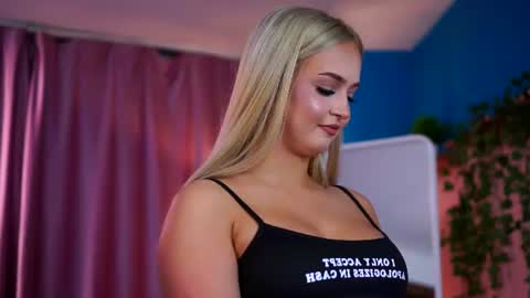 Elyssa online show from 07.08.26