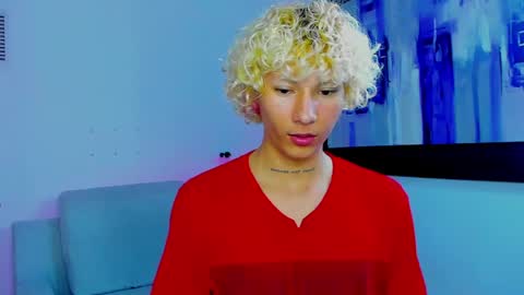 Snapshot of ema__gold1 chatting on 04.10.26 Ema Gold online show from 04.10.26