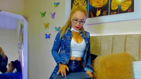 ema garcia  online show from 09.13.25