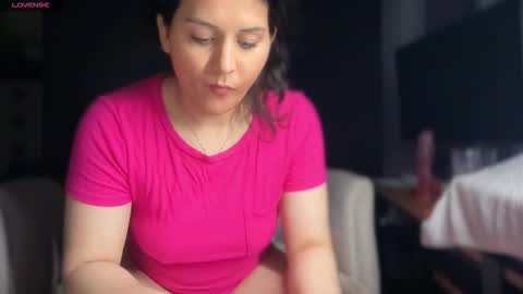 Ema Love online show from 01.10.26