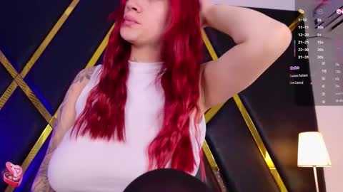 Snapshot of emaacastro chatting on 12.14.25 Emma online show from 12.14.25