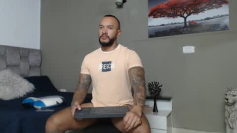 Snapshot of emanuelspencer chatting on 06.22.26 emanuelspencer online show from 06.22.26