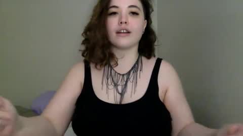 Snapshot of emberlo_ol chatting on 01.24.25 Ember online show from 01.24.25