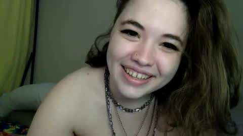 Snapshot of emberlo_ol chatting on 01.25.25 Ember online show from 01.25.25