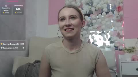 Snapshot of emberluna_ chatting on 06.05.26 Ember online show from 06.05.26