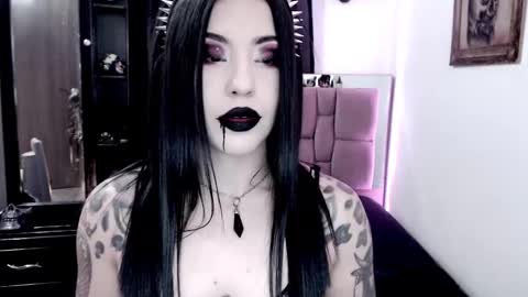 Emerald Black online show from 09.18.25