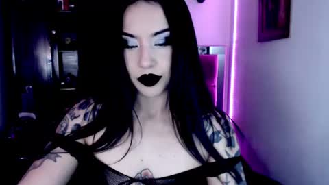 Snapshot of emearld_black chatting on 06.15.26 Emerald Black online show from 06.15.26