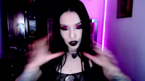 Snapshot of emearld_black chatting on 07.28.26 Emerald Black online show from 07.28.26