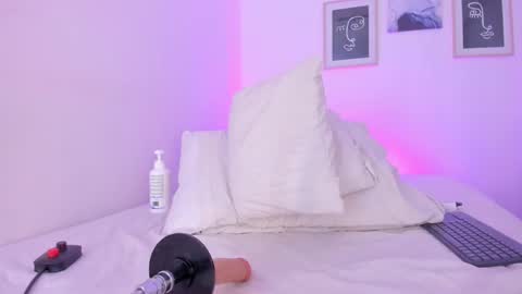 emelie_89 online show from 03.06.25