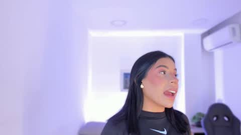 emelie_89 online show from 09.10.25