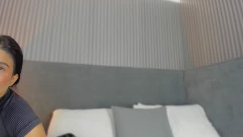 emelie_89 online show from 02.17.26