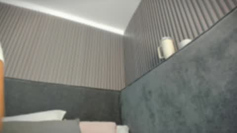 emelie_89 online show from 04.06.26