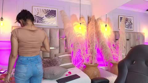 Emily  online show from 01.21.25