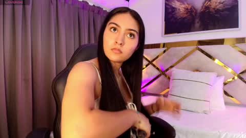 Snapshot of emelie_ch_ chatting on 05.03.26 Emily online show from 05.03.26