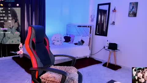 Emely Rous online show from 04.15.26