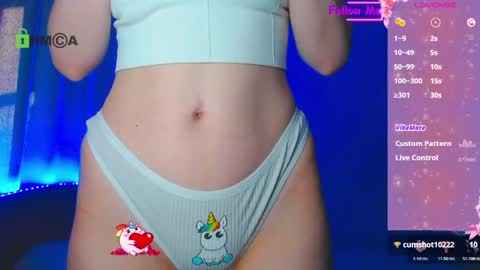 Snapshot of emelycrystal chatting on 05.11.26 Emely online show from 05.11.26
