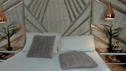 Emely online show from 04.12.26