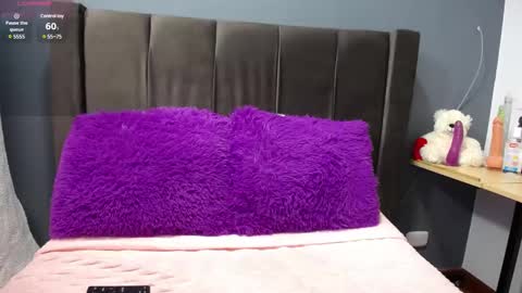 Snapshot of emi_candi chatting on 12.24.24 emi online show from 12.24.24