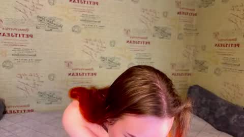 Snapshot of emi_less chatting on 07.21.26 Emi online show from 07.21.26