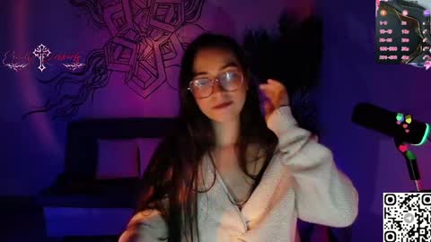 Snapshot of emi_roberts chatting on 06.08.26 Emmily Roberts online show from 06.08.26