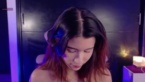 Snapshot of emicute_ chatting on 11.26.25 online show from 11.26.25