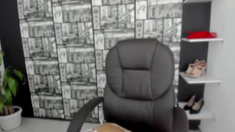 Emilia Gomez online show from 02.10.25