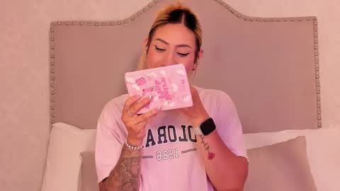 EMILY ROBERTS online show from 09.18.25