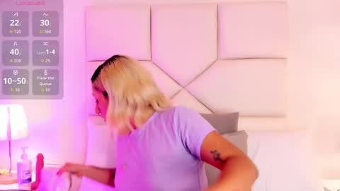 EMILY ROBERTS online show from 01.06.26