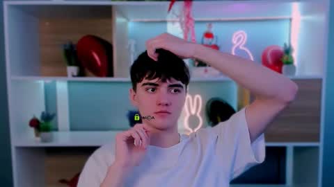 Snapshot of emil_lucky chatting on 02.20.26 emil_lucky online show from 02.20.26